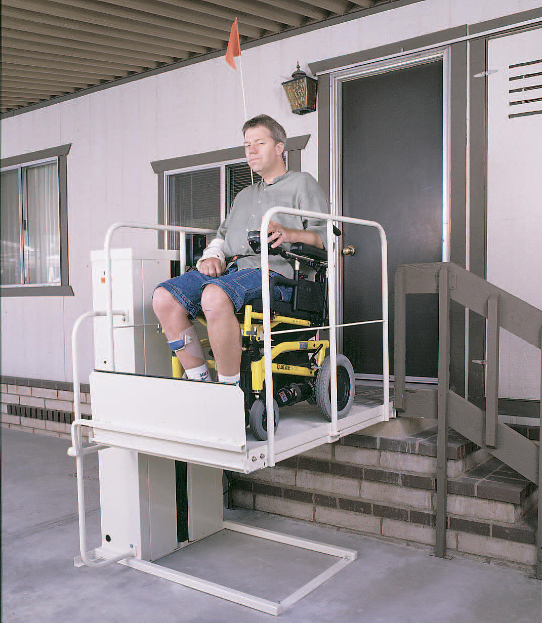 San Jose Porch VPL Wheelchair Elevator Lifts